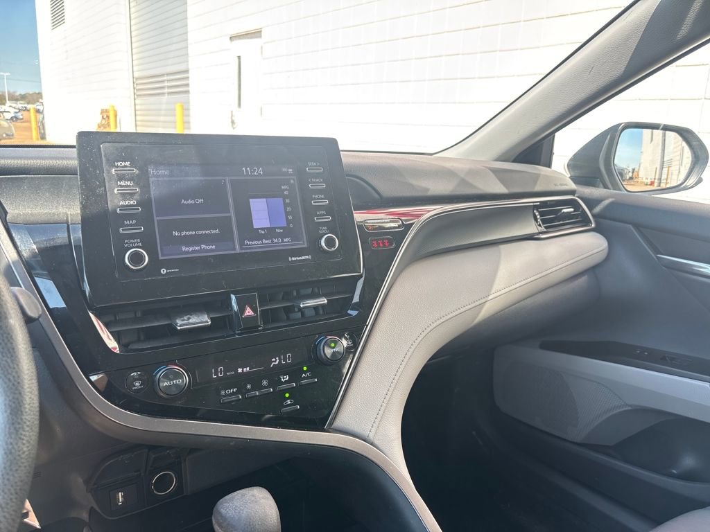 Used 2023 Toyota Camry LE image 14