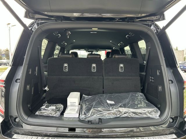 New 2026 Nissan Armada SL w/ Captain's Chari Seat Package image 17