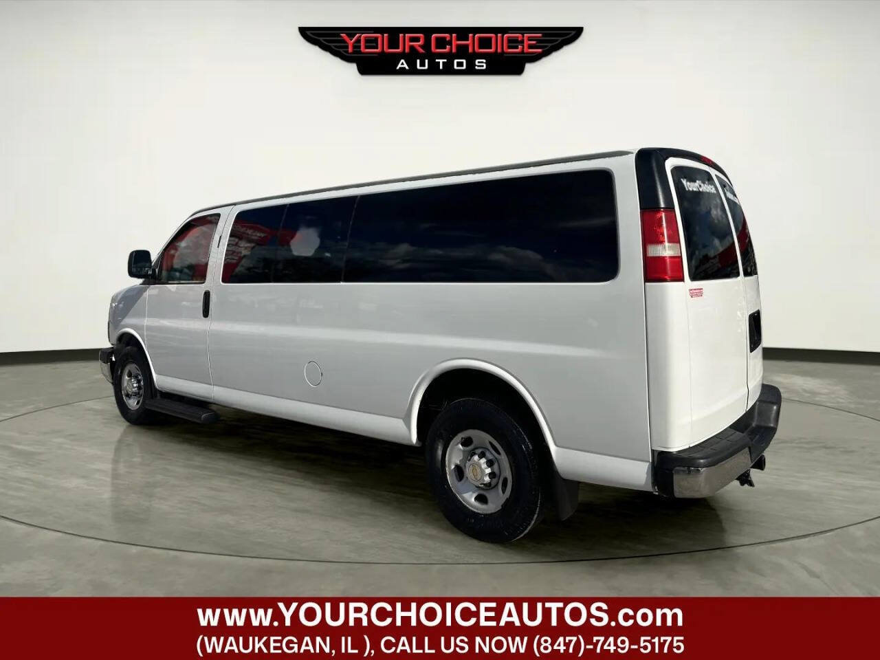 Used 2014 Chevrolet Express 3500 LT w/ LT Preferred Equipment Group RWD image 3