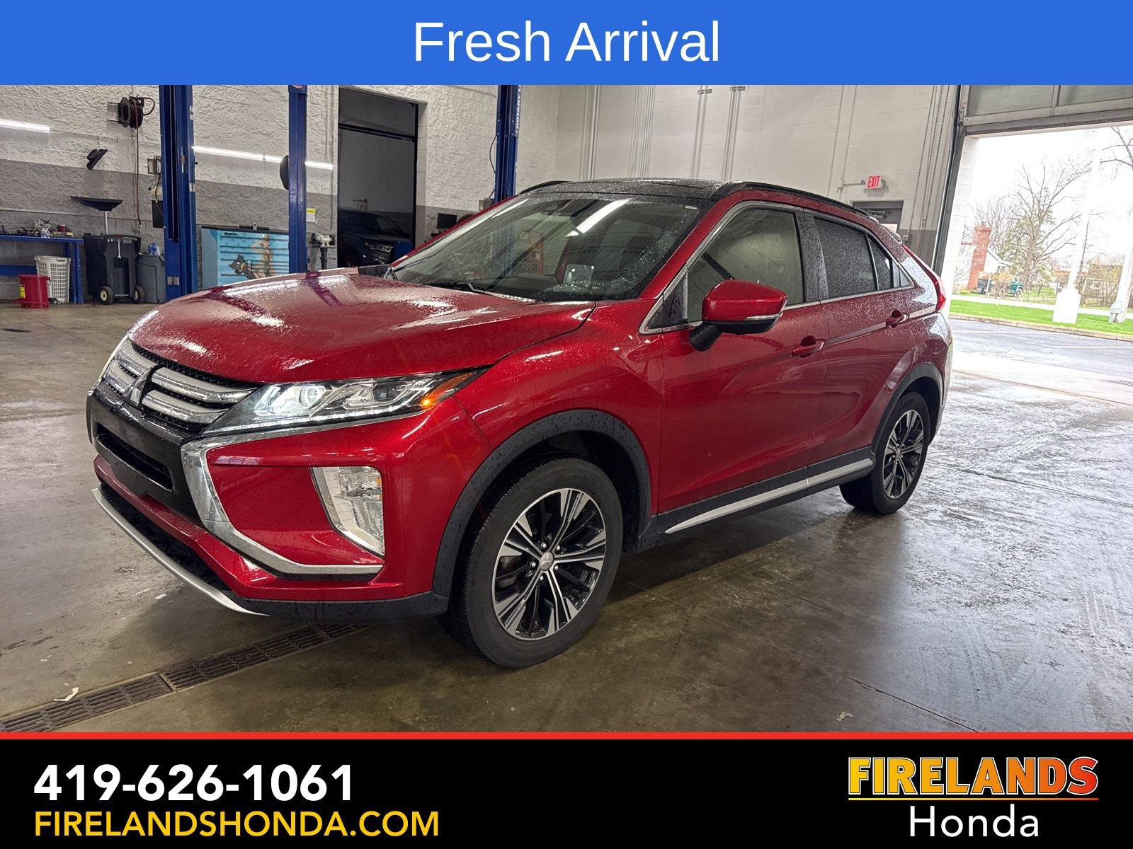 Used 2018 Mitsubishi Eclipse Cross SEL image 2