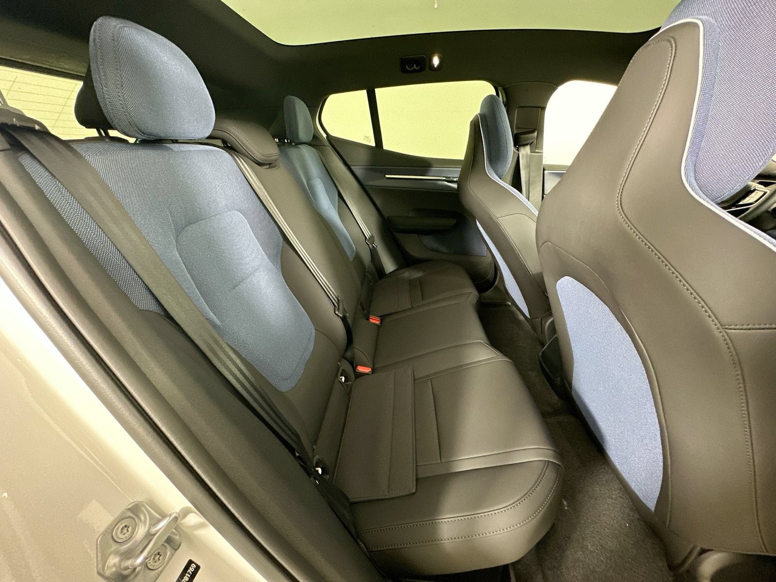 New 2026 Volvo EX30 Ultra w/ Protection Package Premier AWD/4WD image 37