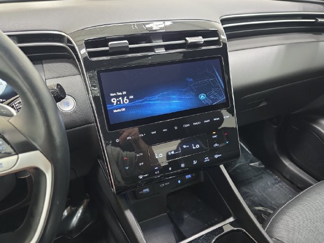 Used 2022 Hyundai Santa Cruz Limited AWD/4WD image 20