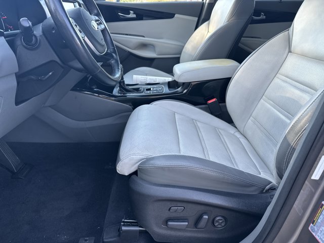 Used 2019 Kia Sorento SX w/ SX Touring Package image 8