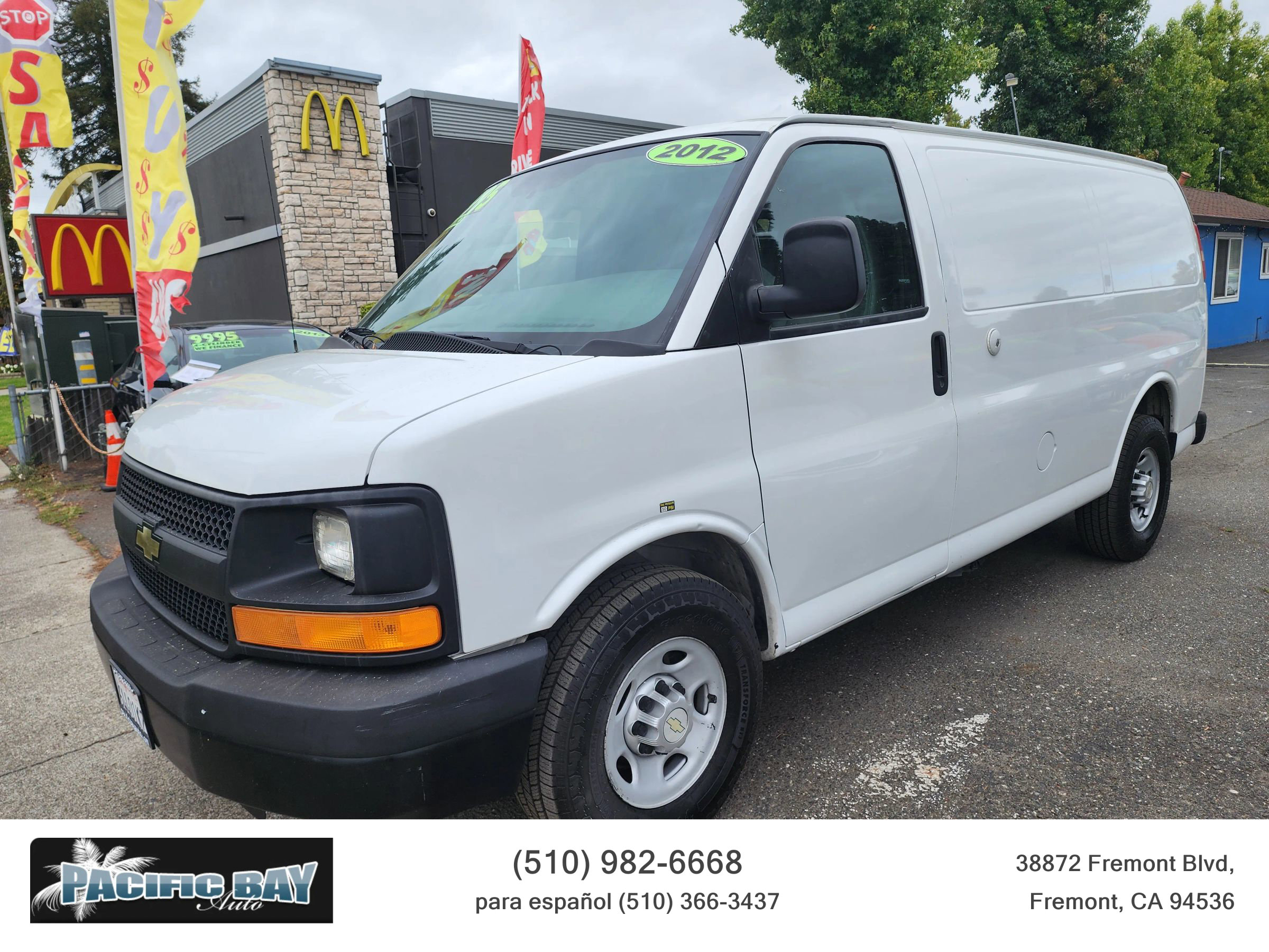 Used 2012 Chevrolet Express 2500 image 3