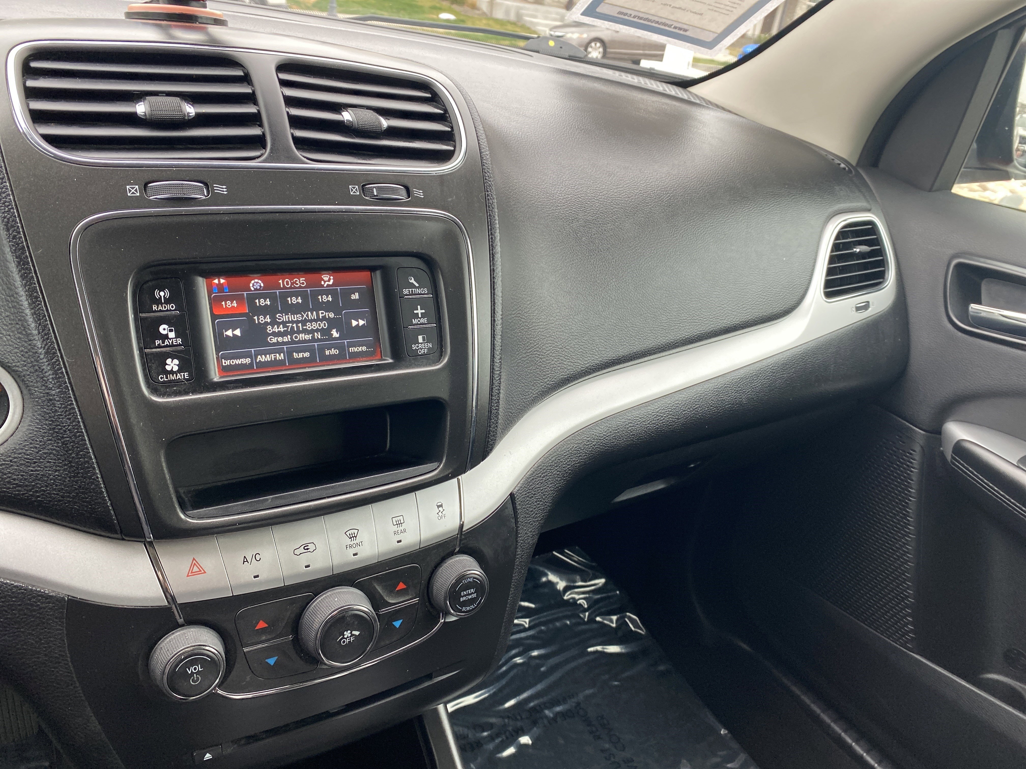 Used 2014 Dodge Journey SXT w/ Flexible Seating Group image 13