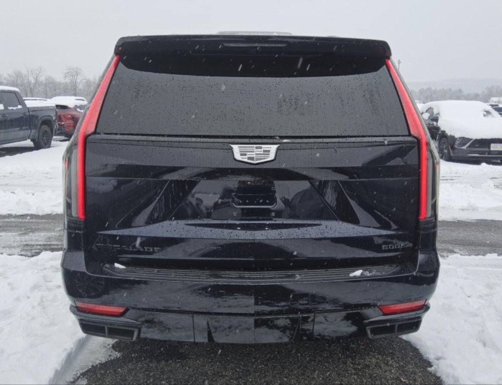 Used 2024 Cadillac Escalade ESV Sport Platinum w/ LPO, ONYX Package image 7