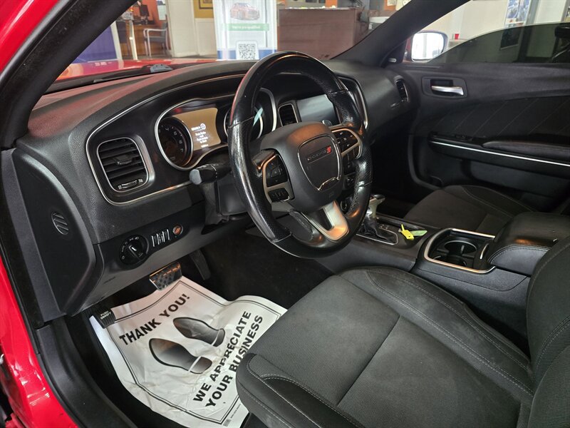 Used 2018 Dodge Charger R/T RWD image 9