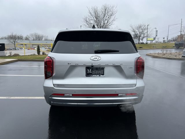 Used 2024 Hyundai Palisade Calligraphy image 4