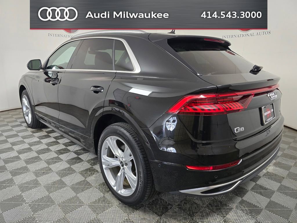Used 2023 Audi Q8 Premium w/ Convenience Package AWD/4WD image 7
