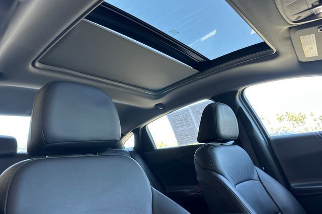 Used 2022 Chevrolet Malibu Premier FWD image 21
