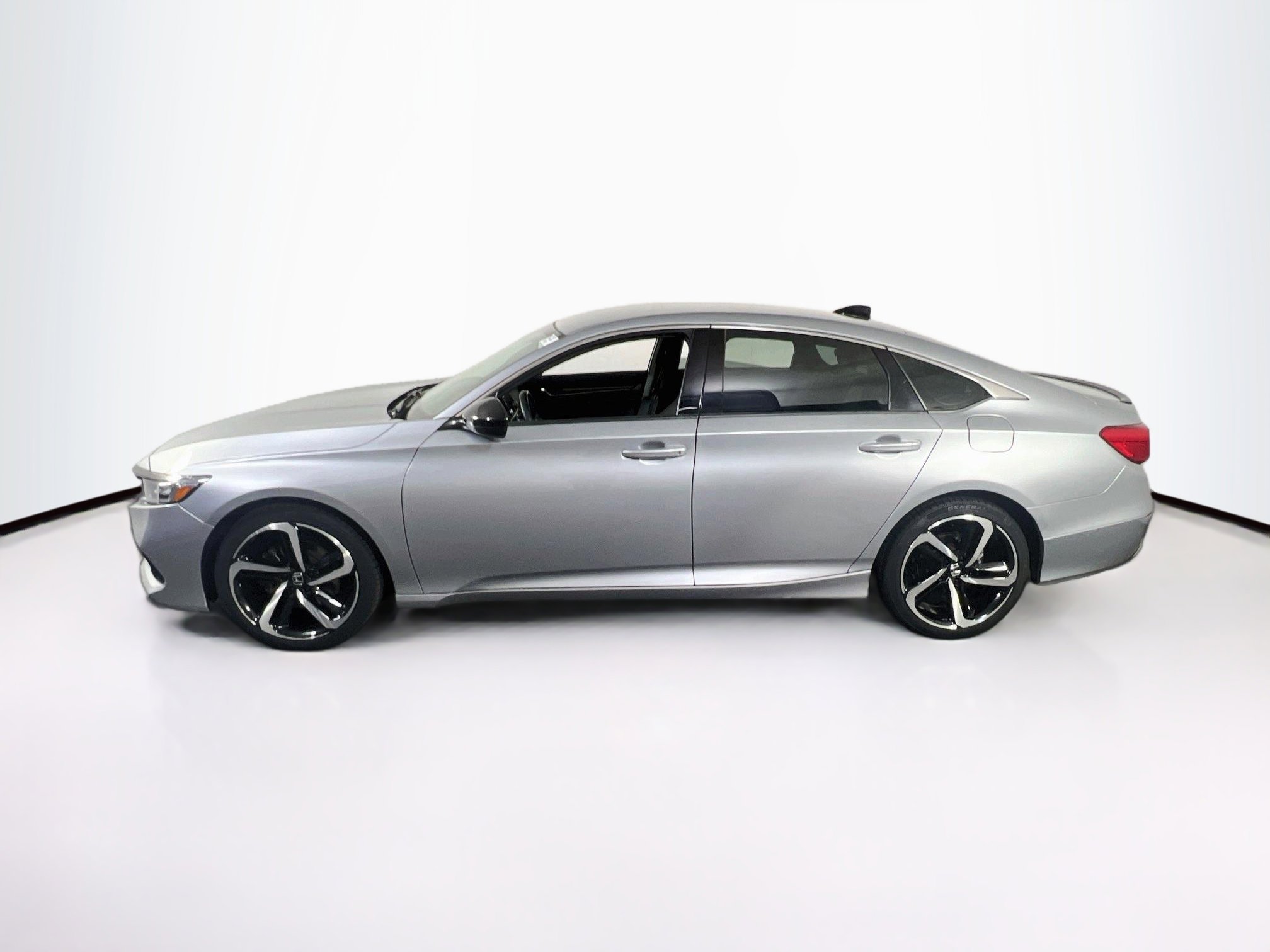 Used 2022 Honda Accord Sport image 8