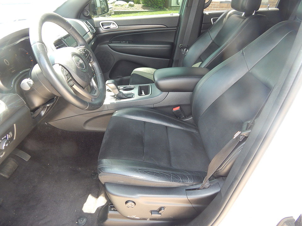 Used 2018 Jeep Grand Cherokee Altitude image 10