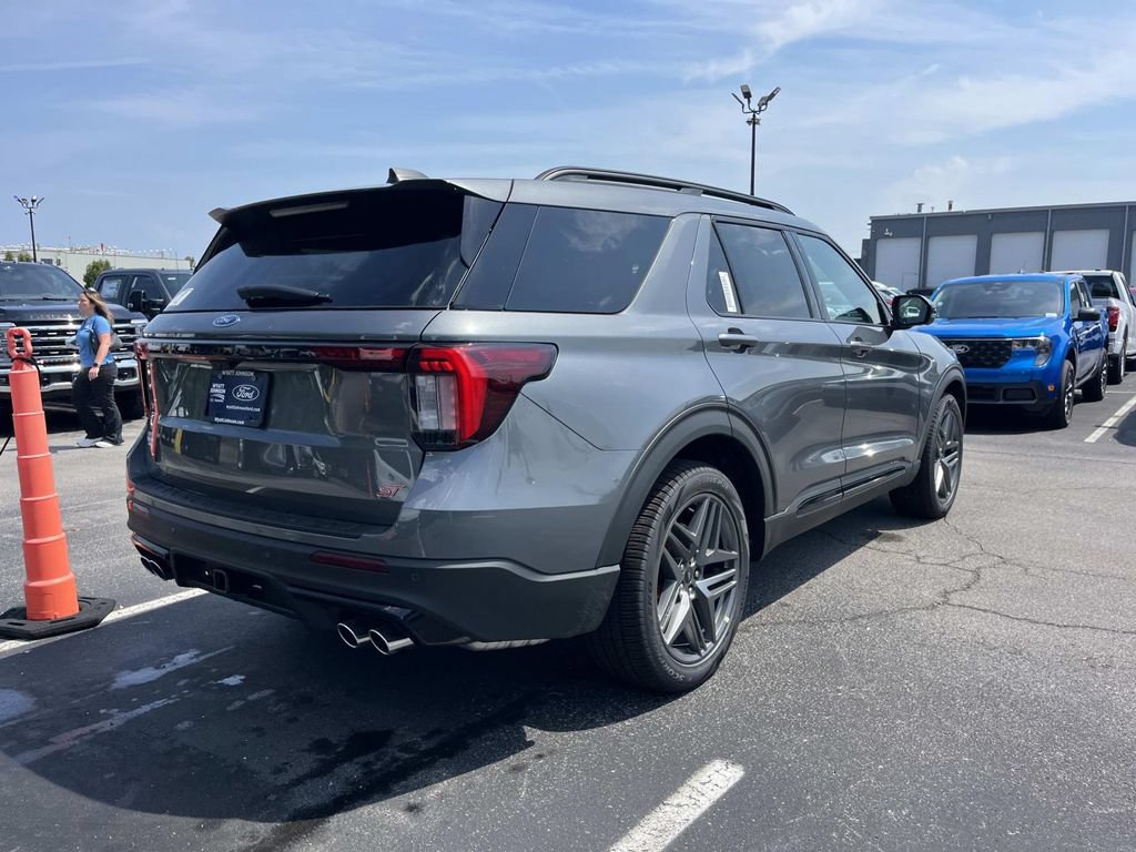 New 2026 Ford Explorer ST w/ Sun And Sound Package AWD/4WD image 5