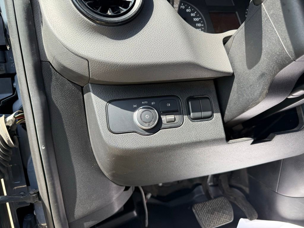 Used 2019 Mercedes-Benz Sprinter 144 image 29