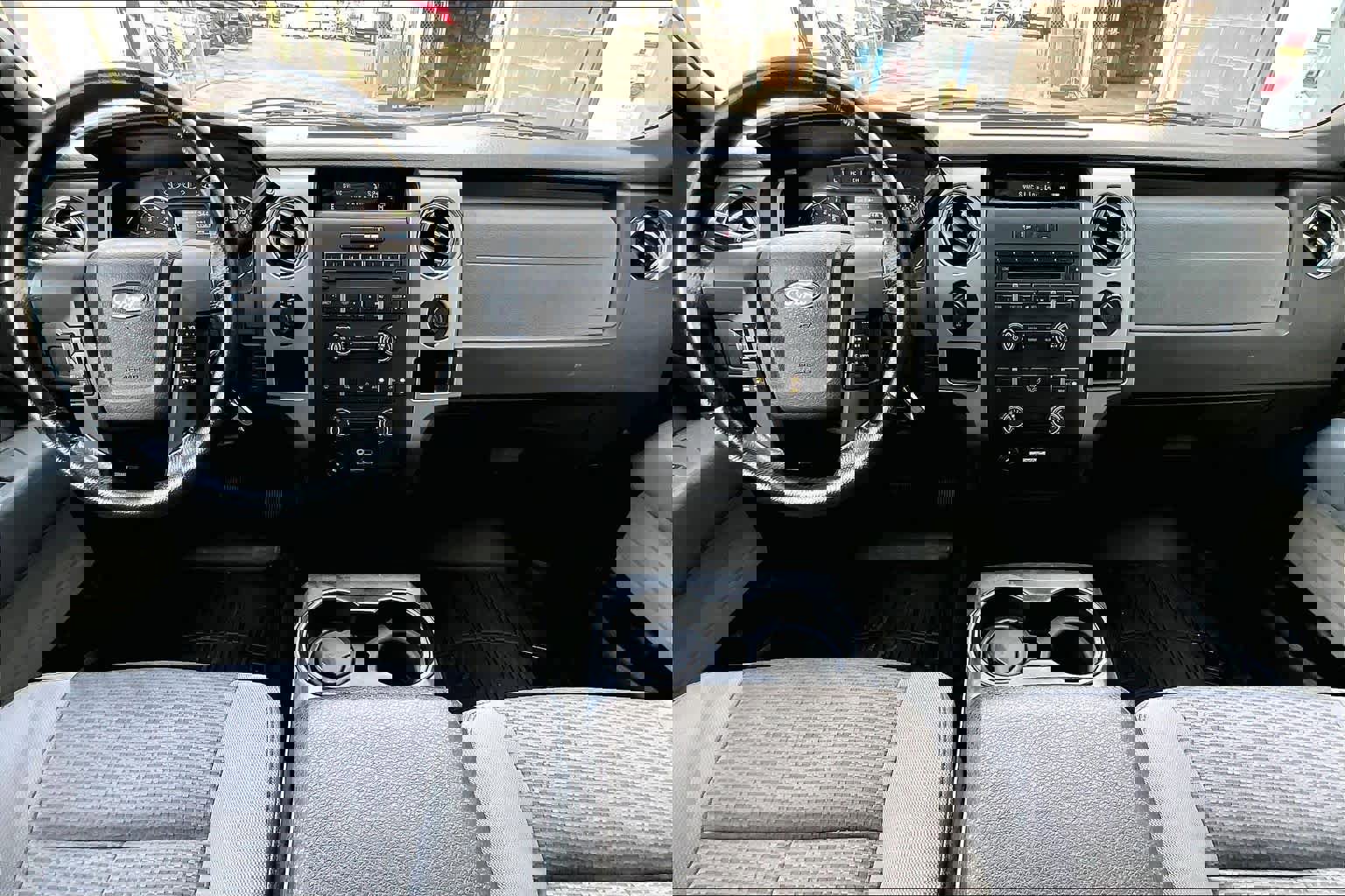 Used 2012 Ford F150 XLT w/ XLT Chrome Pkg image 16