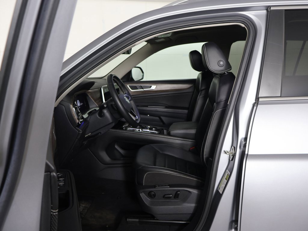 Used 2024 Volkswagen Atlas SEL image 35