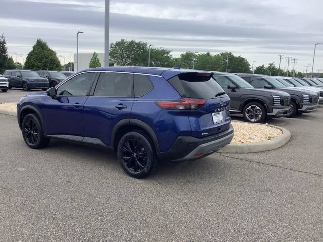 Used 2022 Nissan Rogue SV AWD/4WD image 3