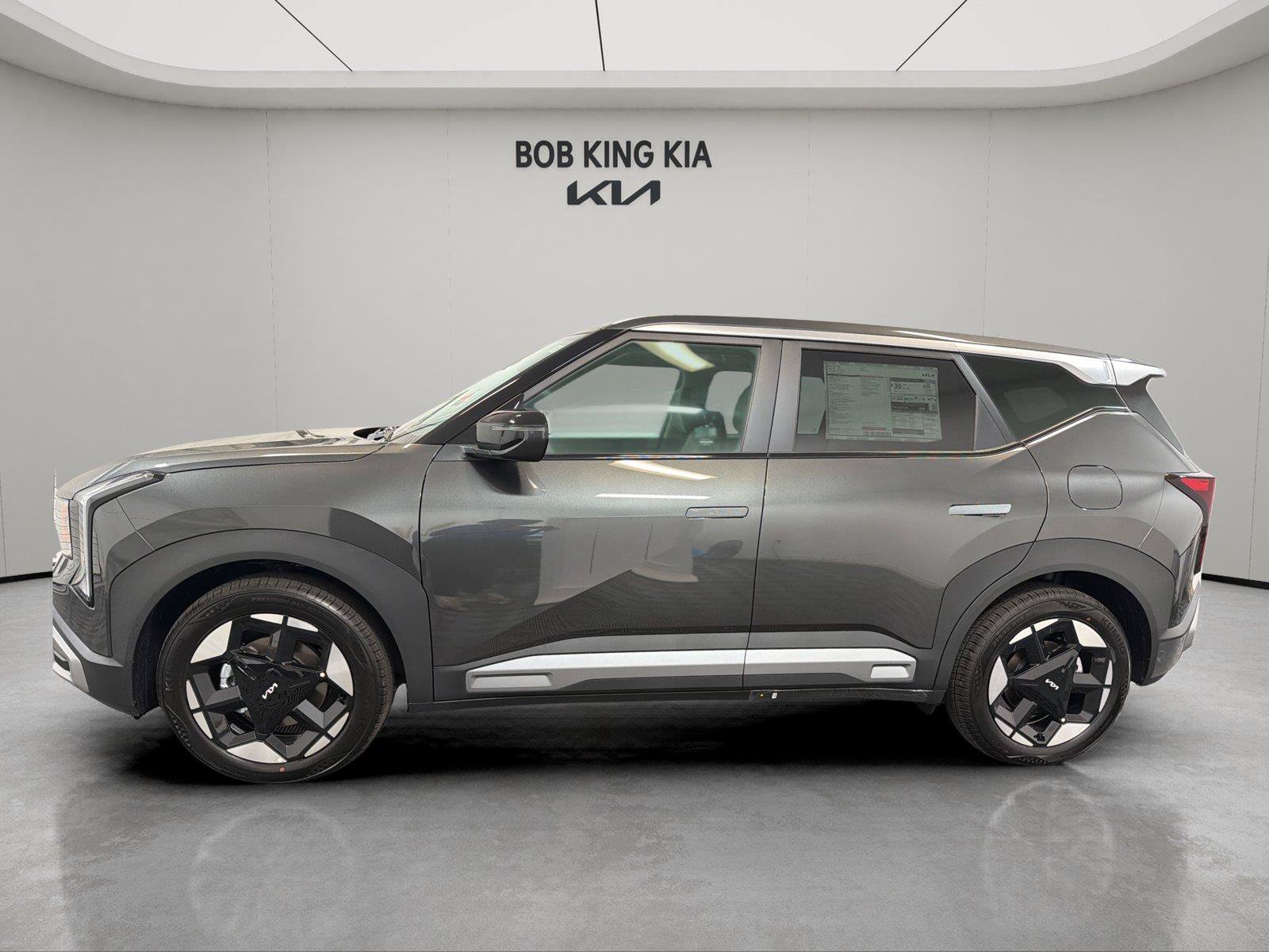 New 2027 Kia Seltos S FWD image 2