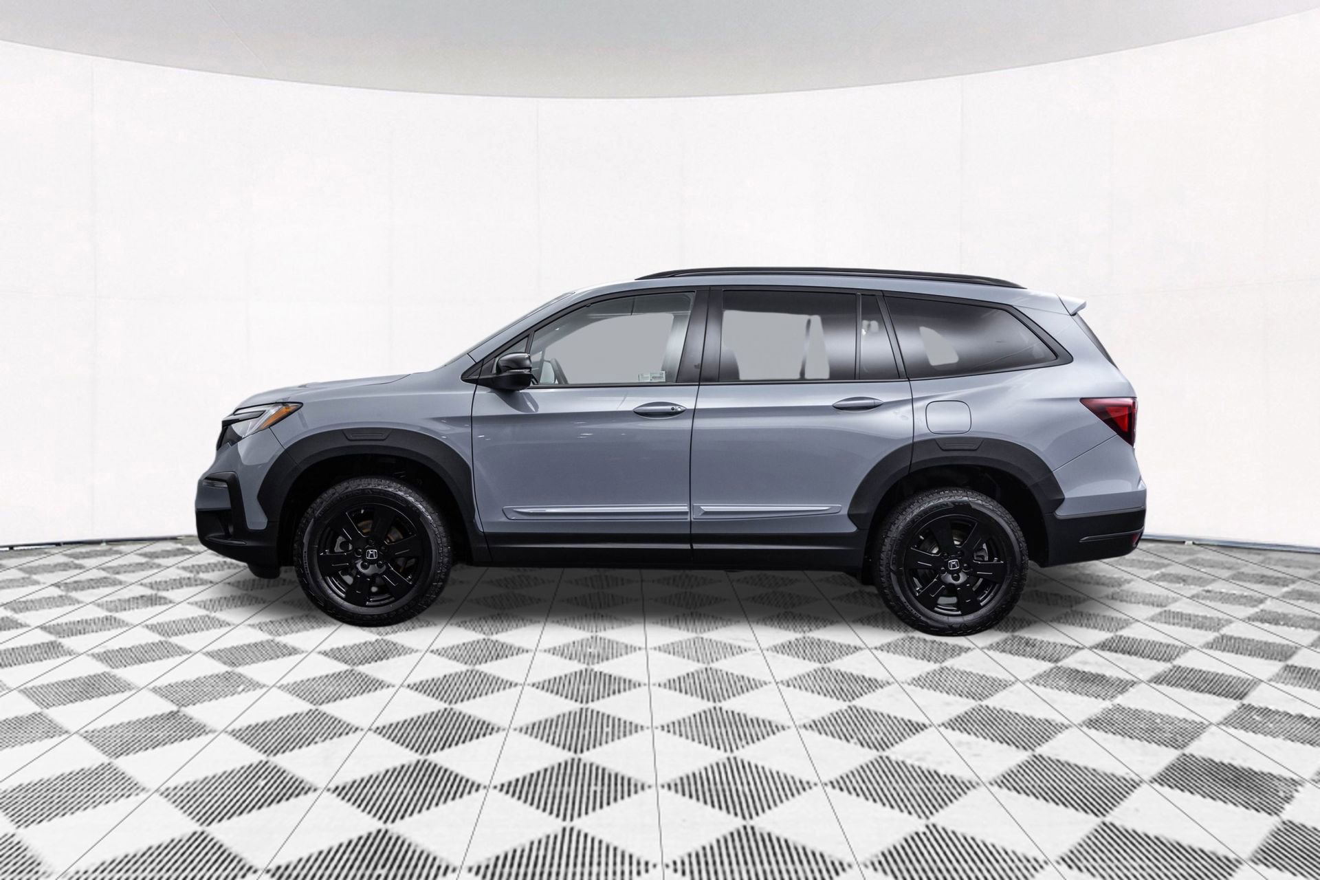 Used 2022 Honda Pilot TrailSport image 6