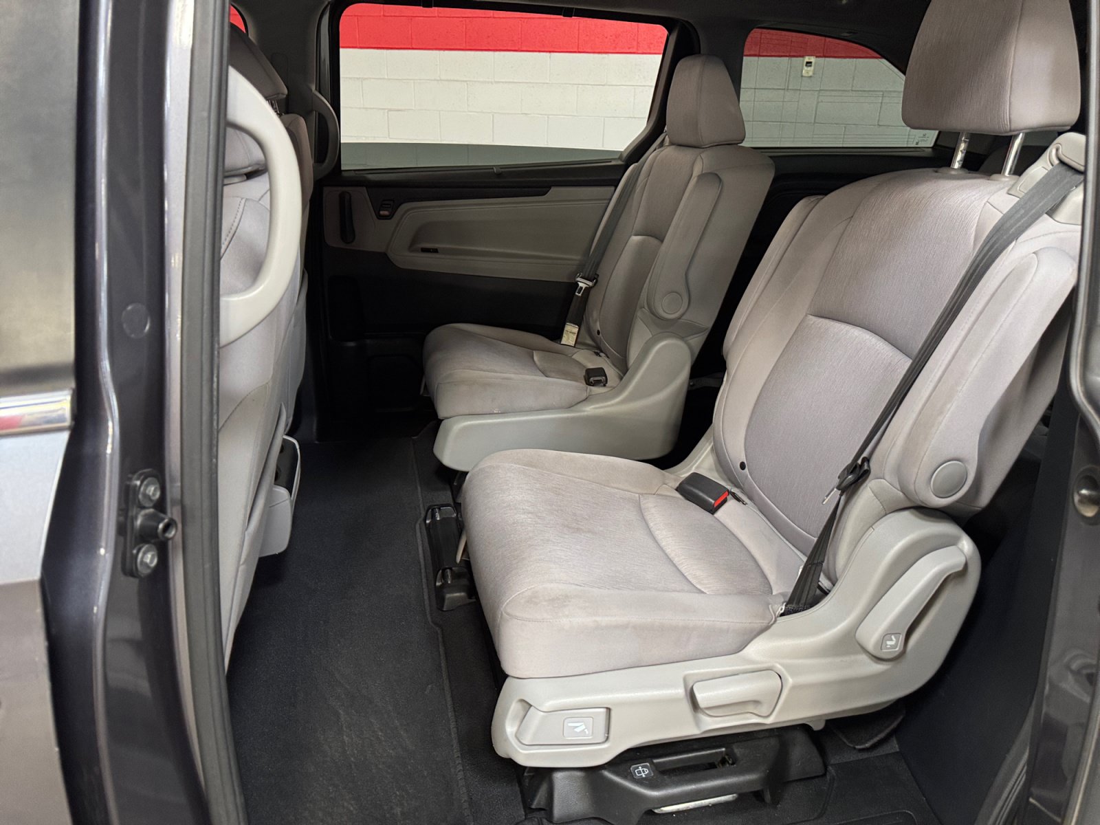 Used 2020 Honda Odyssey EX image 17