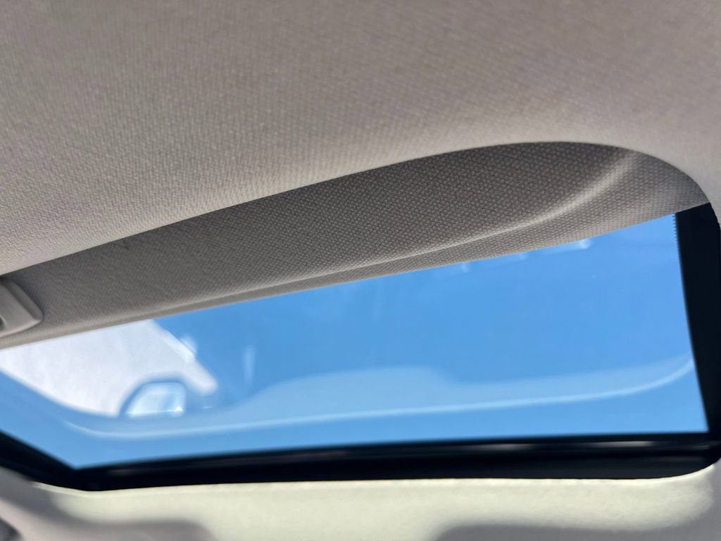 New 2026 Nissan Sentra SL w/ Floor Mat Package image 7