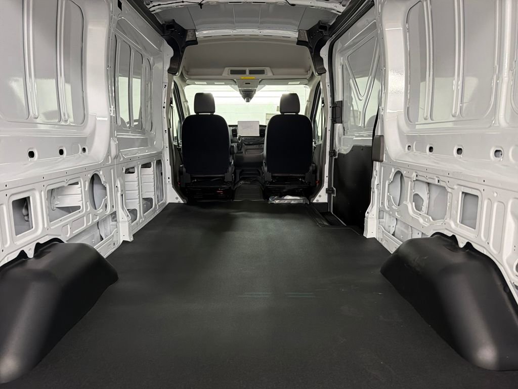 New 2026 Ford Transit 250 148 Medium Roof image 27