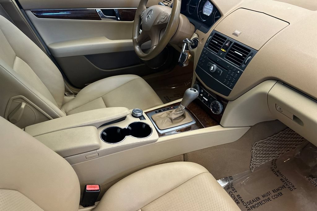Used 2008 Mercedes-Benz C 300 Sedan image 15