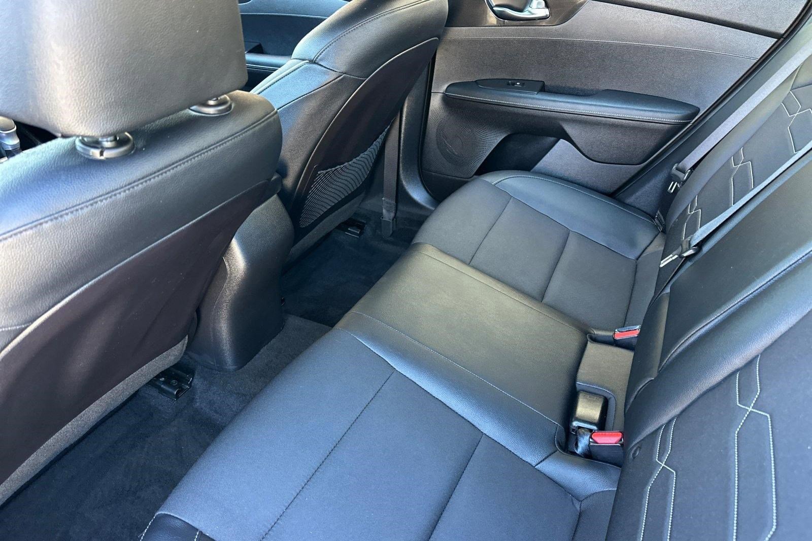 Used 2022 Kia Forte GT-Line w/ GT-Line Premium Package image 26