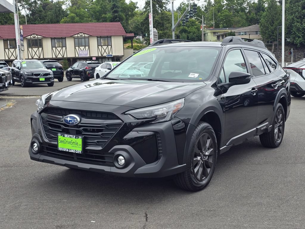 Used 2025 Subaru Outback Onyx Edition AWD/4WD image 3