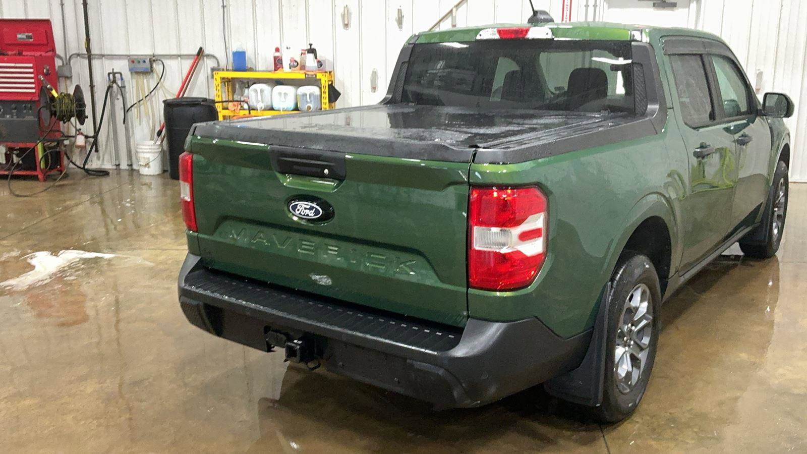 Certified 2025 Ford Maverick XLT w/ XLT Luxury Package image 6