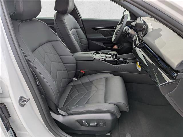 Used 2026 BMW 530i xDrive w/ Premium Package image 22