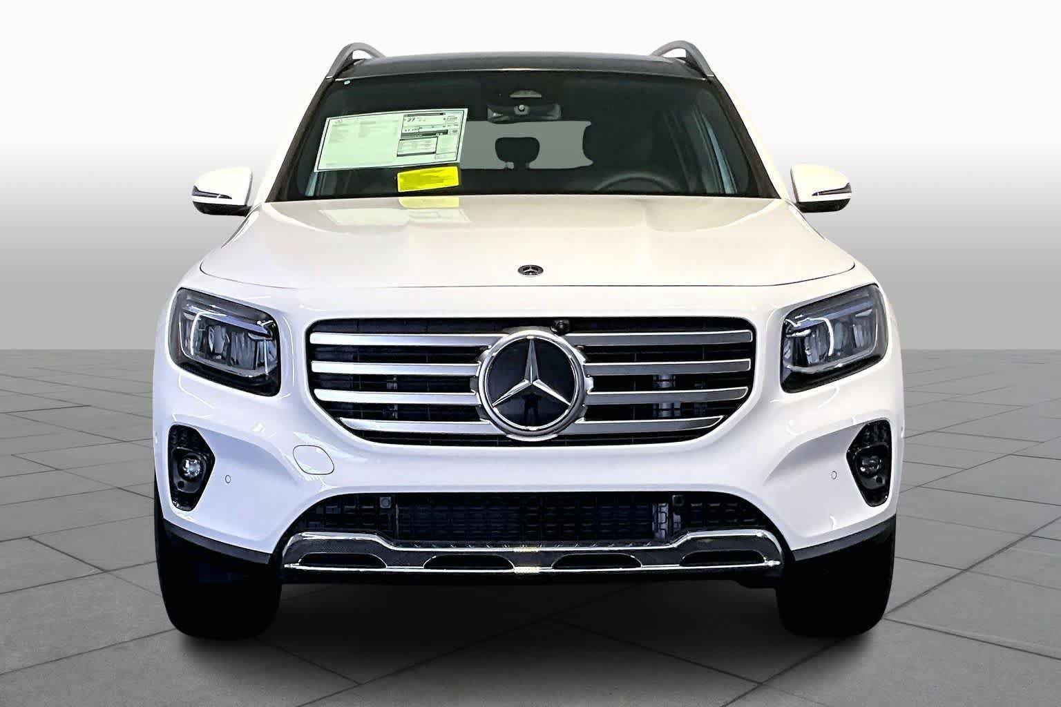 New 2026 Mercedes-Benz GLB 250 4MATIC image 2