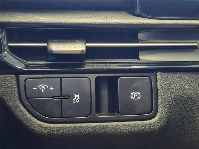 Used 2026 Kia Sportage LX FWD image 16