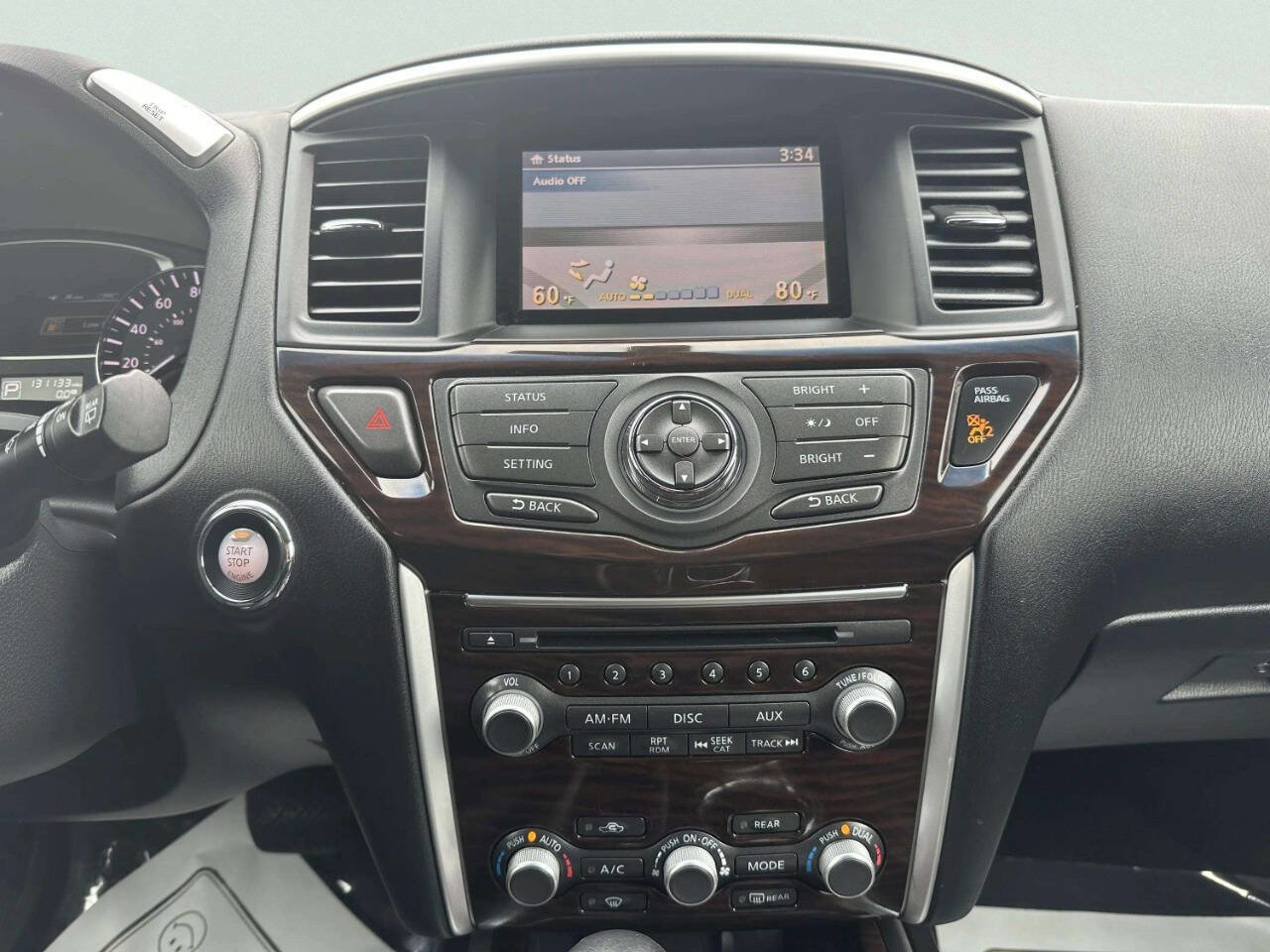Used 2013 Nissan Pathfinder SL AWD/4WD image 30