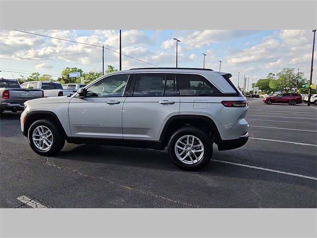 New 2025 Jeep Grand Cherokee Laredo X image 27