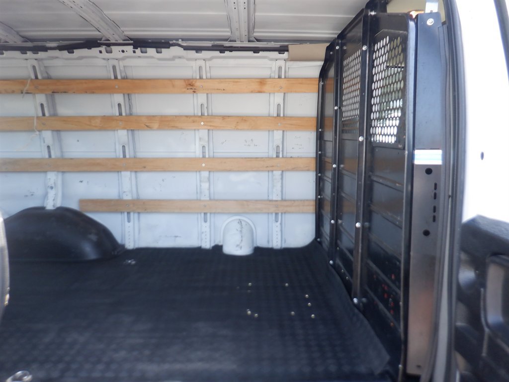 Used 2020 Chevrolet Express 2500 w/ Driver Convenience Package RWD image 9