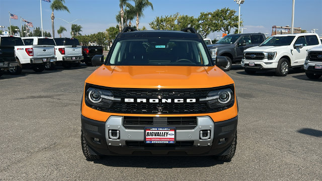 New 2026 Ford Bronco Sport Outer Banks w/ Sasquatch Outer Banks Package AWD/4WD image 9