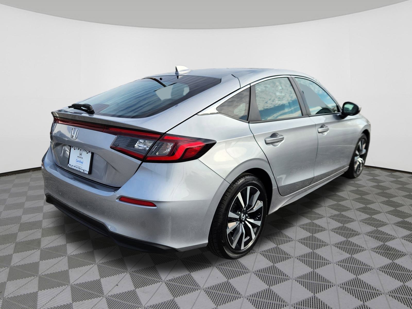 Certified 2023 Honda Civic EX-L image 4