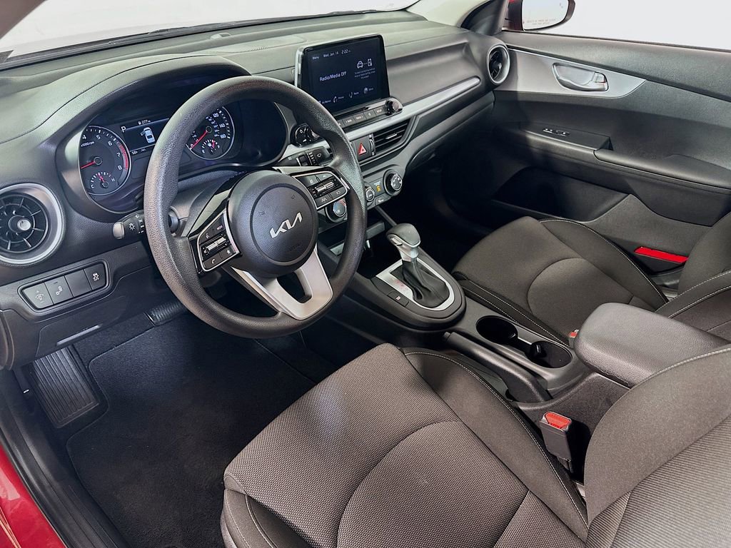 Certified 2023 Kia Forte LXS w/ LXS Technology Package FWD image 14