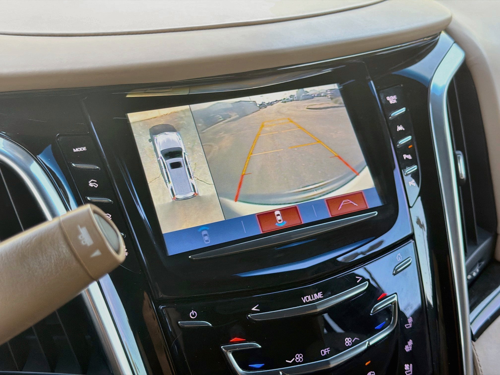 Used 2019 Cadillac Escalade ESV Platinum AWD/4WD image 14