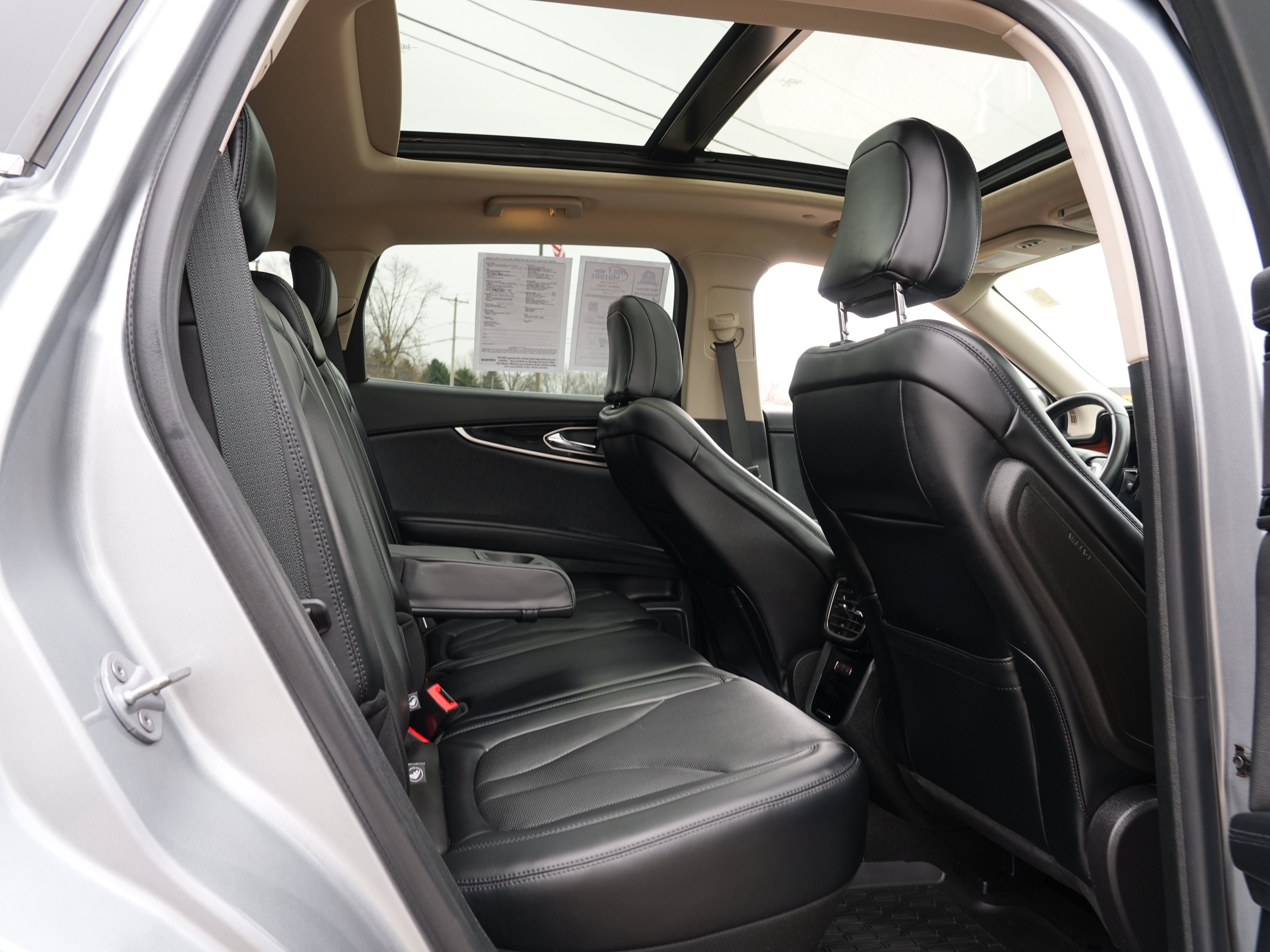 Used 2022 Lincoln Nautilus Reserve AWD/4WD image 31