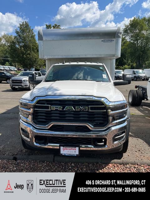 New 2025 RAM 5500 Tradesman AWD/4WD image 11