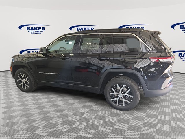 New 2025 Jeep Grand Cherokee Limited w/ Trailer Tow Package image 7