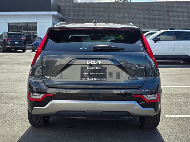 Certified 2023 Kia Niro SX Touring image 4