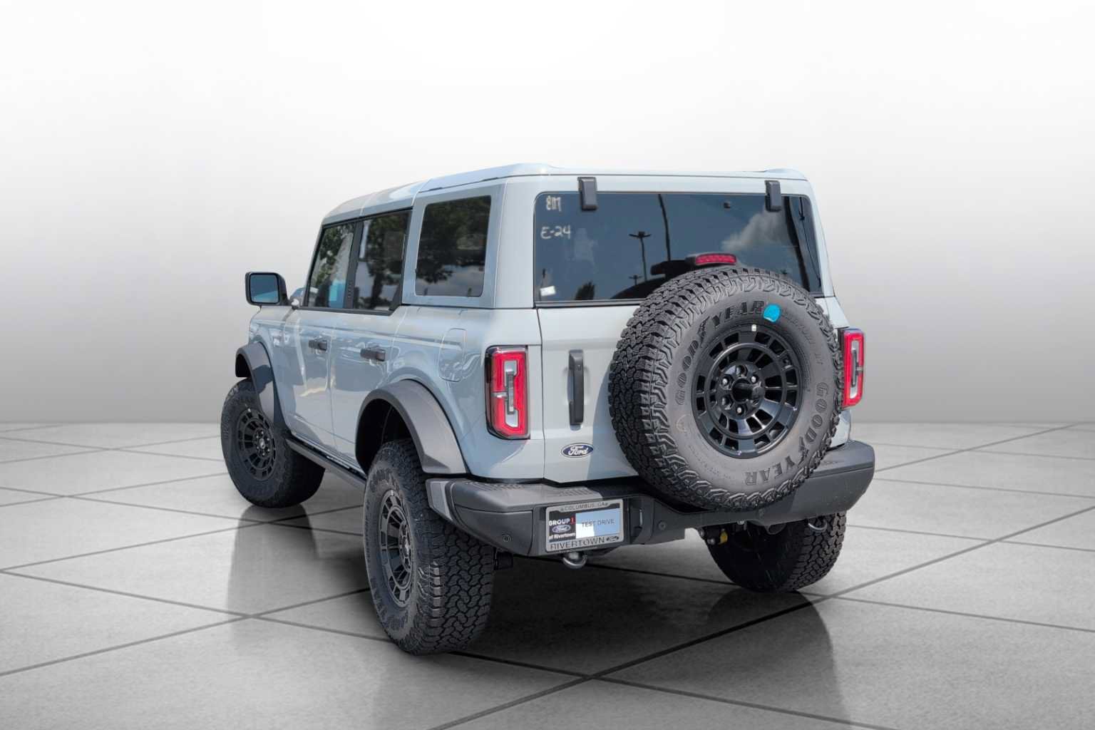 New 2026 Ford Bronco Badlands AWD/4WD image 15