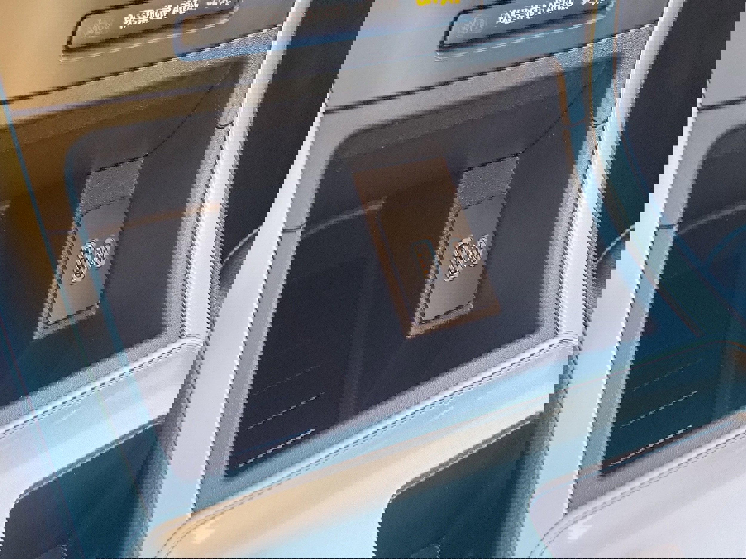 Used 2024 Ford Edge SEL w/ Convenience Package image 31