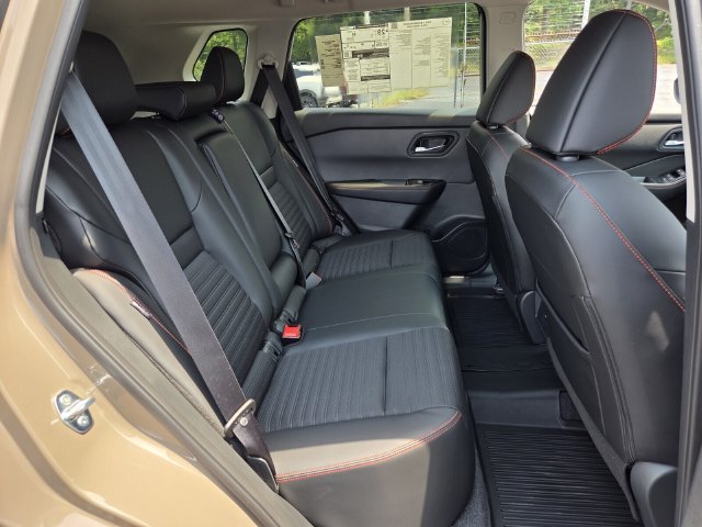 New 2026 Nissan Rogue SV AWD/4WD image 12
