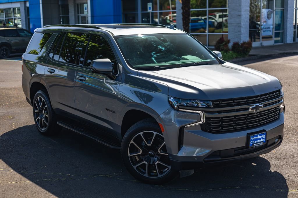 Used 2022 Chevrolet Tahoe RST w/ Sport Performance Package AWD/4WD image 2