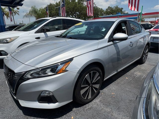 Used 2021 Nissan Altima 2.5 SV image 11