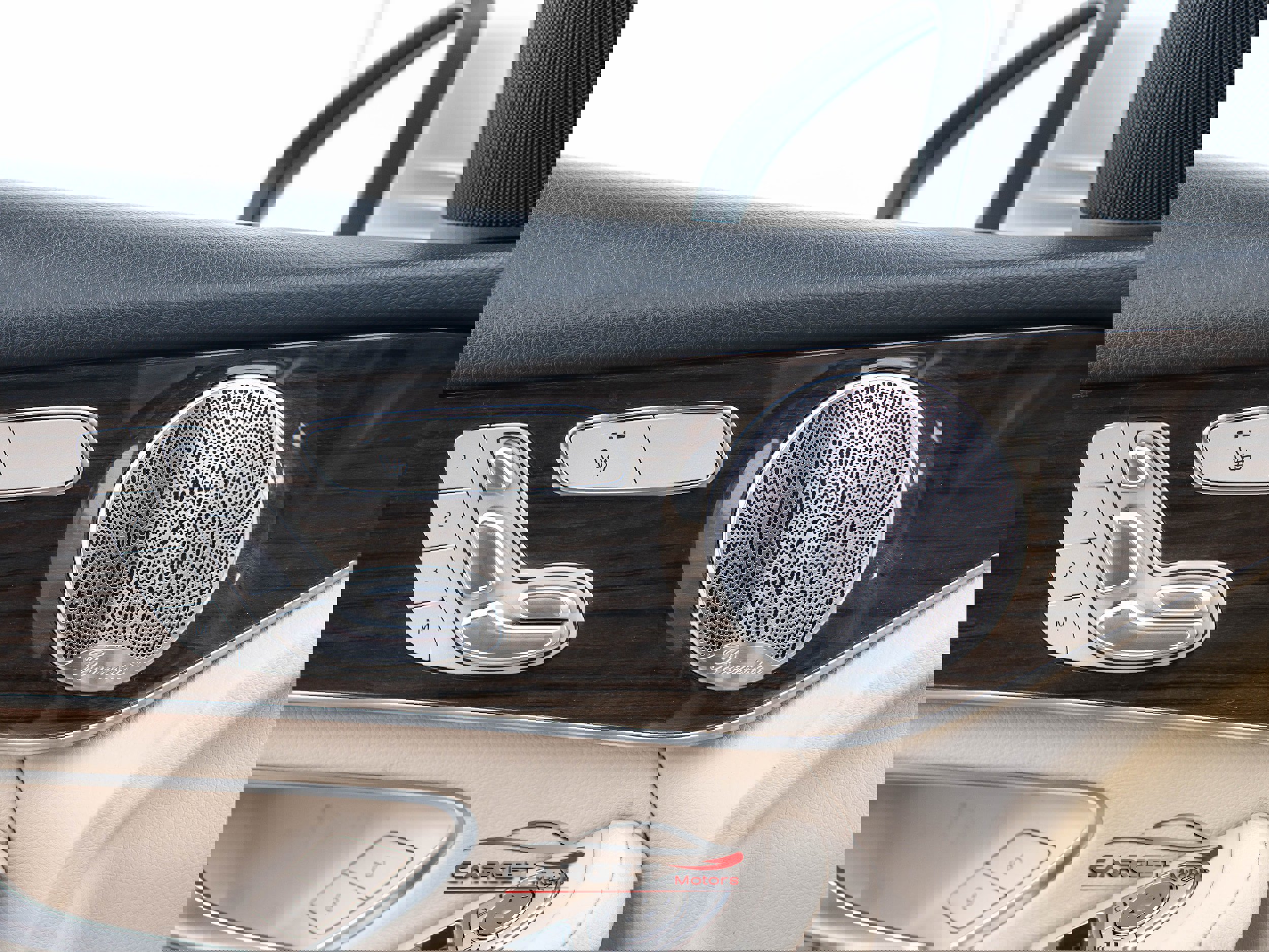 Used 2020 Mercedes-Benz GLC 300 4MATIC Coupe w/ Parking Assistance Package image 39